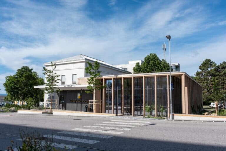 Success Story: Mobile App auf Servicescreens im Flagshipstore von Burgenland Energie